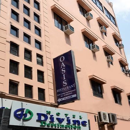 Divine Destination Hotel Váránaszi Kültér fotó