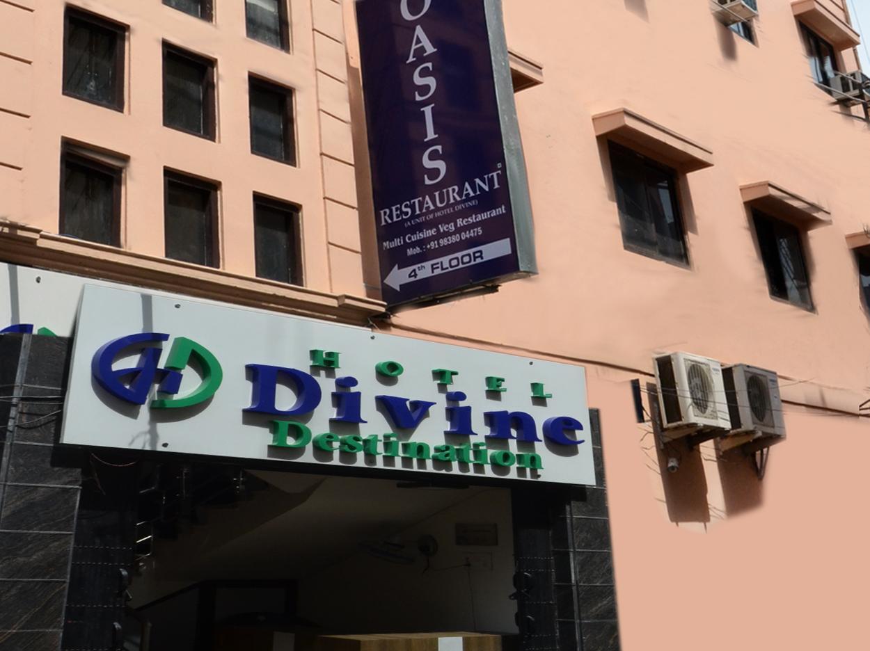Divine Destination Hotel Váránaszi Kültér fotó